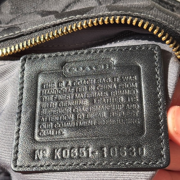 Coach Shoulder Bag 10630 - Picture 2 of 10